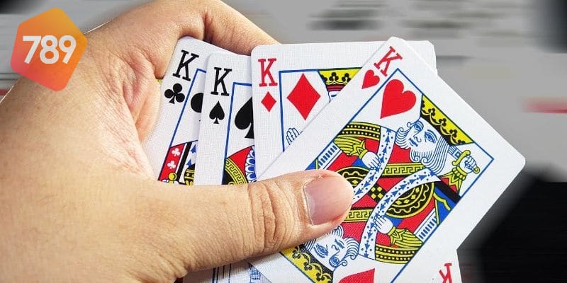 Bộ bài Tiến lên: Cấu trúc bộ bài và cách chơi trò chơi Tiến lên 2 Bộ bài Tiến lên
