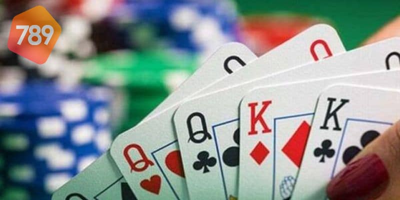 Luật chơi Phỏm: Hướng dẫn và quy tắc cơ bản của trò chơi Phỏm 4 luật chơi phỏm