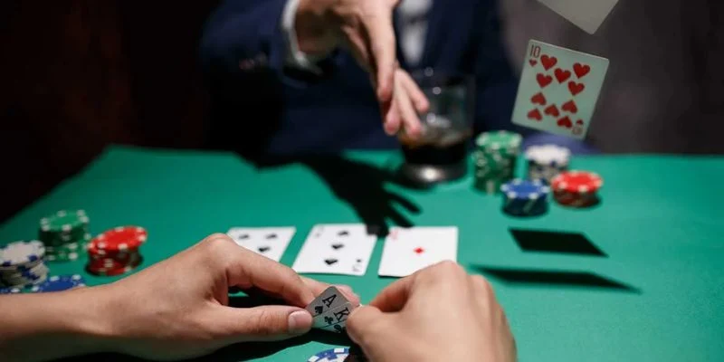 Poker Bịp: Hướng Dẫn, Cách Nhận Biết Và Cách Phòng Tránh 4 Nhận biết dấu hiệu gian lận, bịp bài